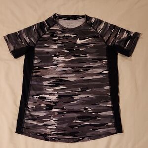 Nike Black and Gray Camouflage Tee. Size Large
